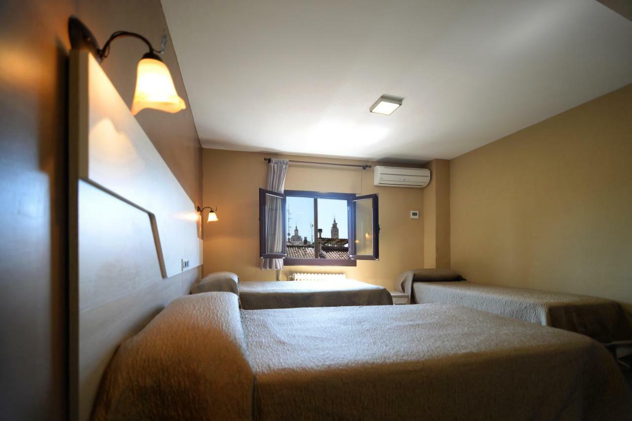 Hostal Palacete De Los Arcedianos Tarazona Buitenkant foto